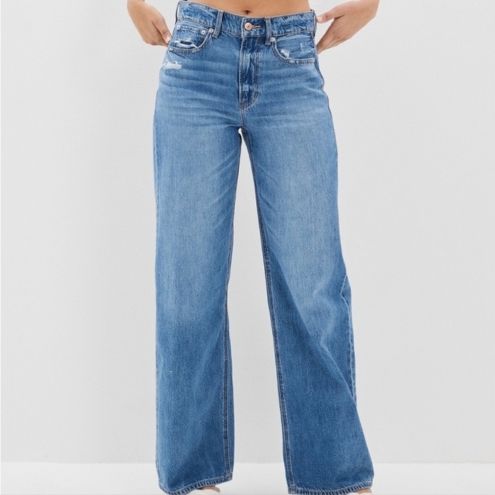 Classic Wide-Leg Women's Jeans - Light Blue